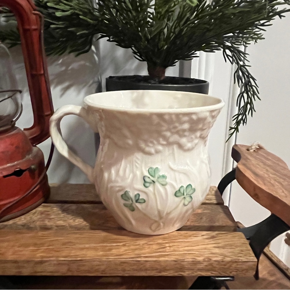 Belleek Daisy Embossed Shamrock Pattern Mug